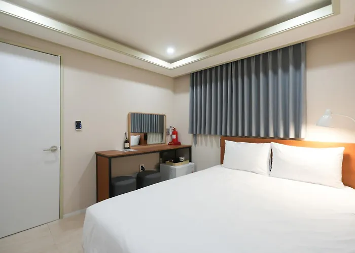 Hotel Self-service Cozy 10 Seúl